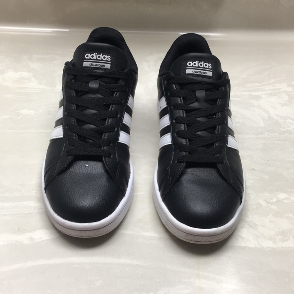 Women’s Adidas Cloudfoam Advantage Shoes